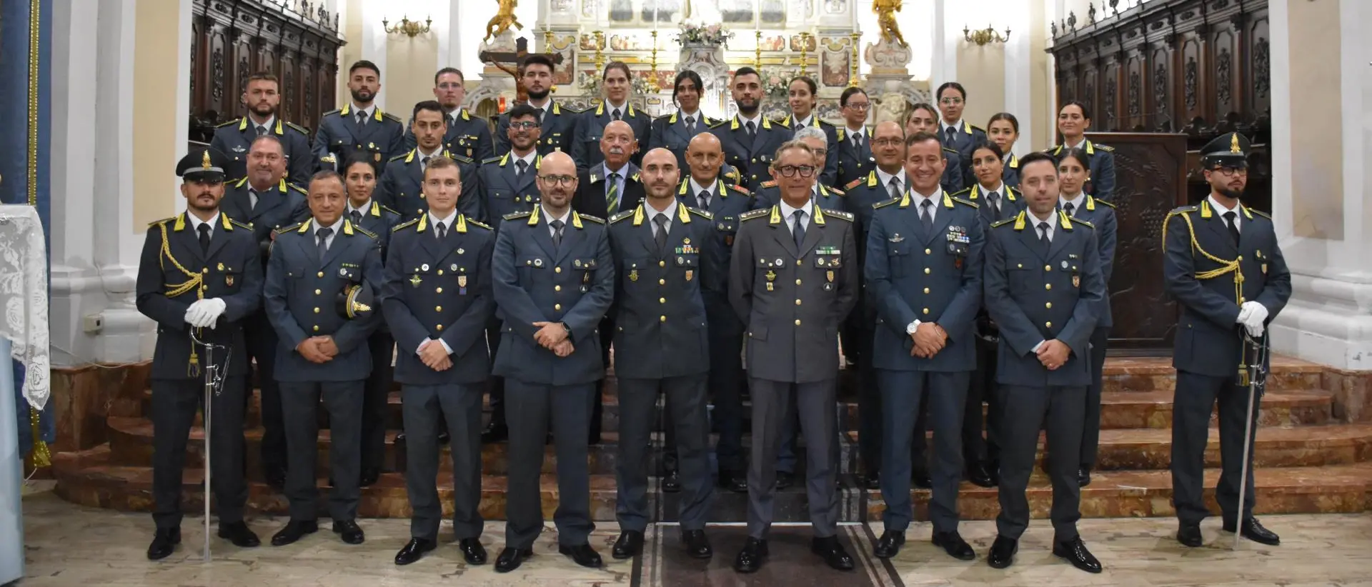 Festa di San Matteo,\u00A0la Guardia di finanza di Vibo celebra il suo patrono nel duomo di San Leoluca\n
