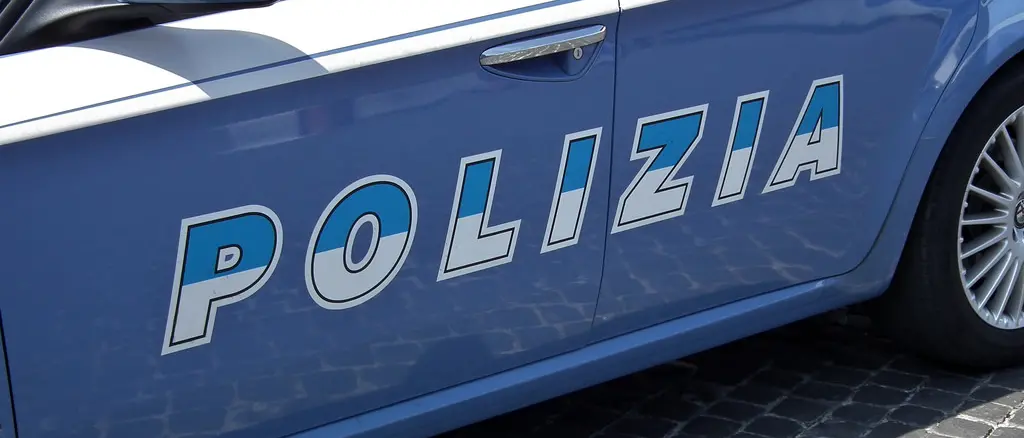 Giovane rapito a Vittoria, due uomini incappucciati lo portano via\n