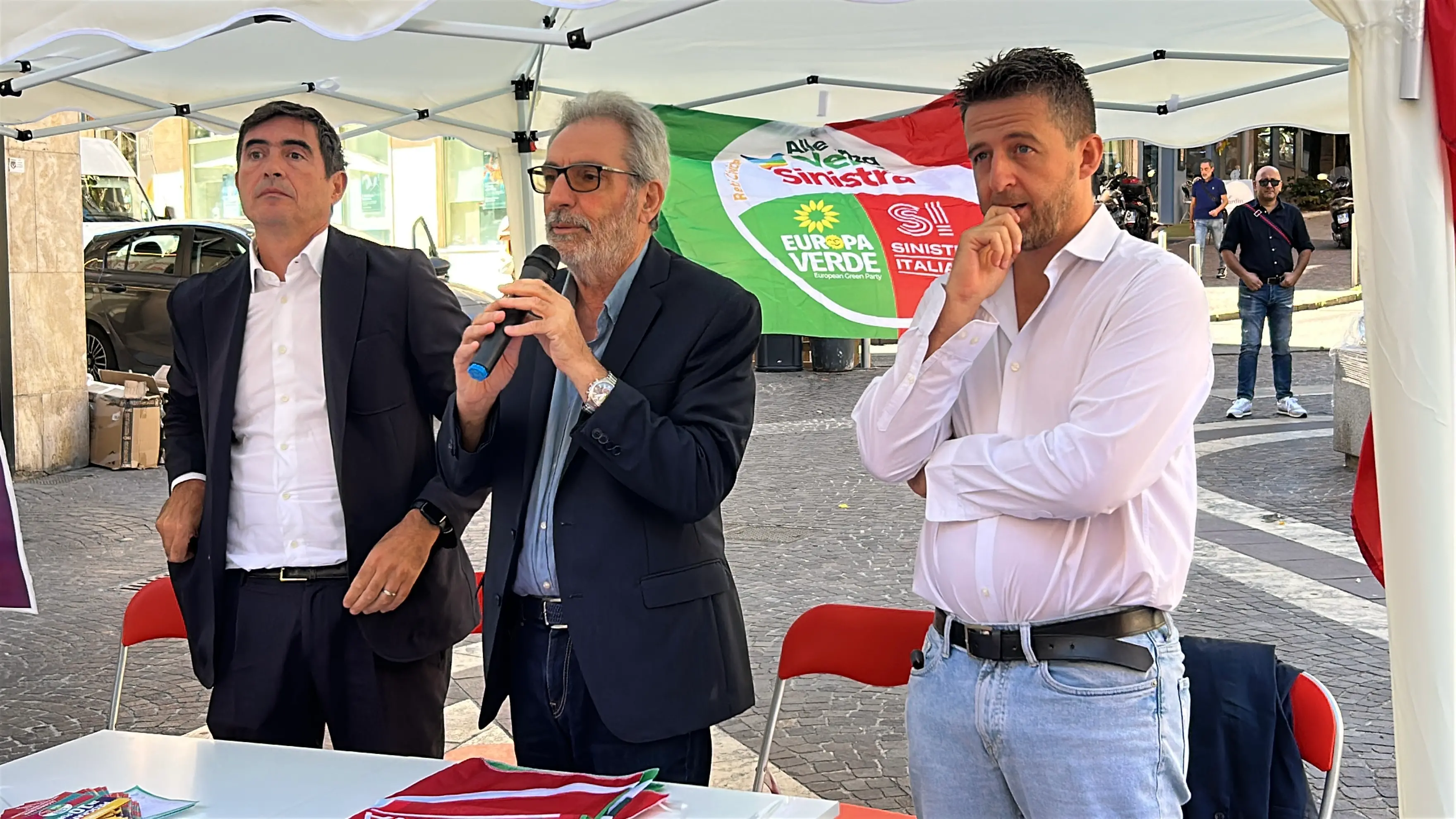 Fratoianni: «Battere Occhiuto è come battere Meloni. Il loro programma non c’è, sono contro la povera gente»