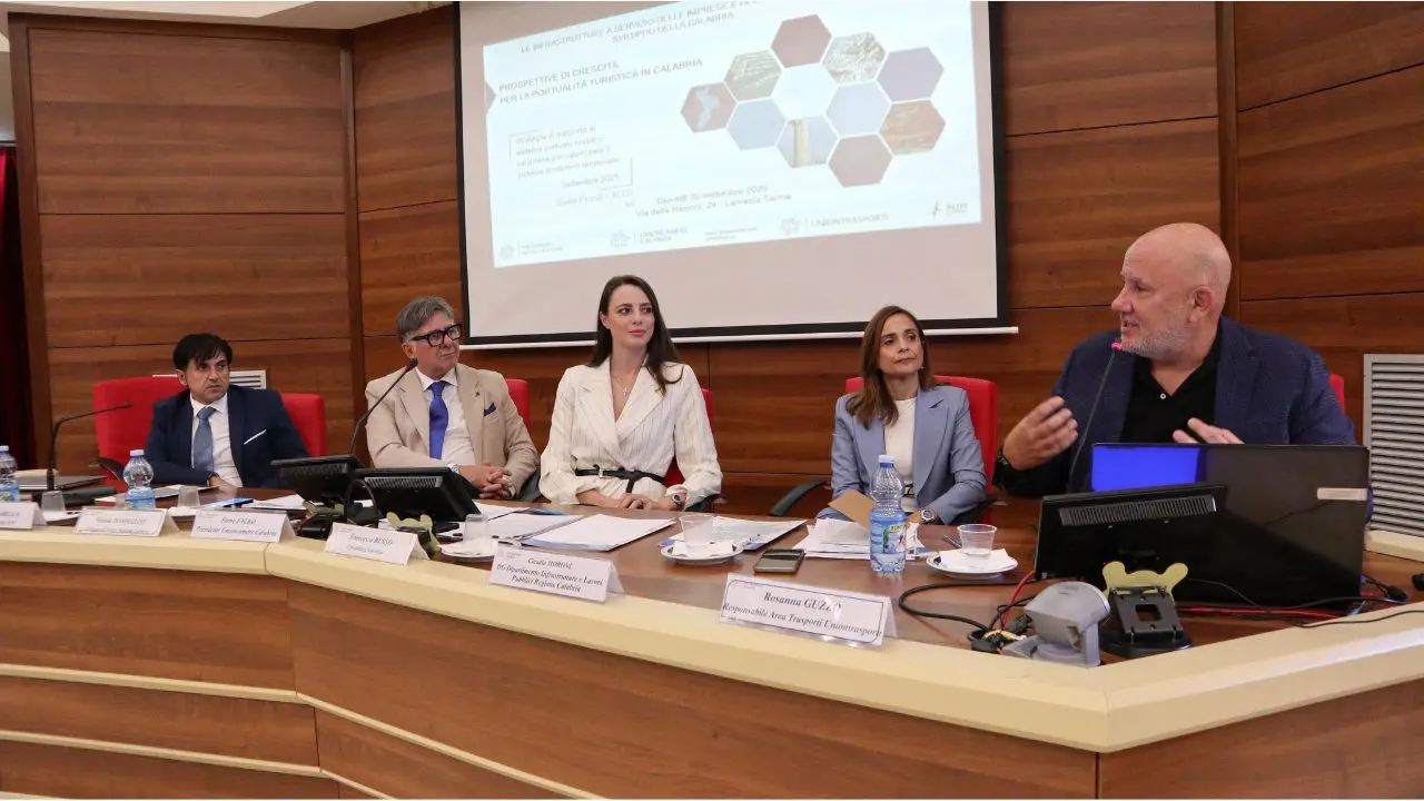 Le infrastrutture come motore di sviluppo per la Calabria, se ne parla a Unioncamere: «Puntare sui sistemi di retroporto»