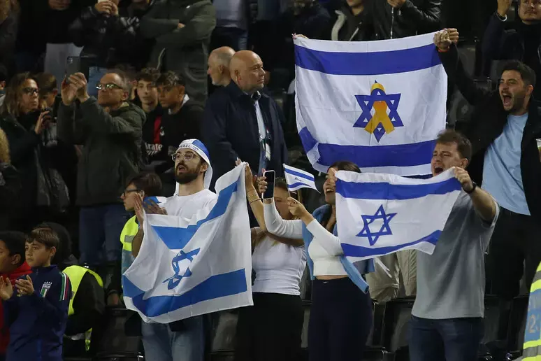 L’Uefa valuta la sospensione di Israele dalle competizioni internazionali: cresce la tensione anche in vista della sfida con l’Italia