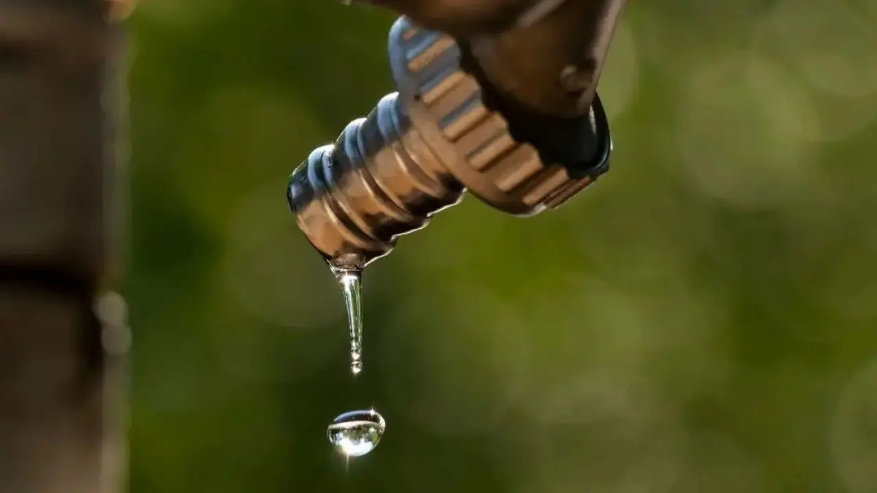 Rende a secco: acqua solo tre ore al giorno, monta la protesta