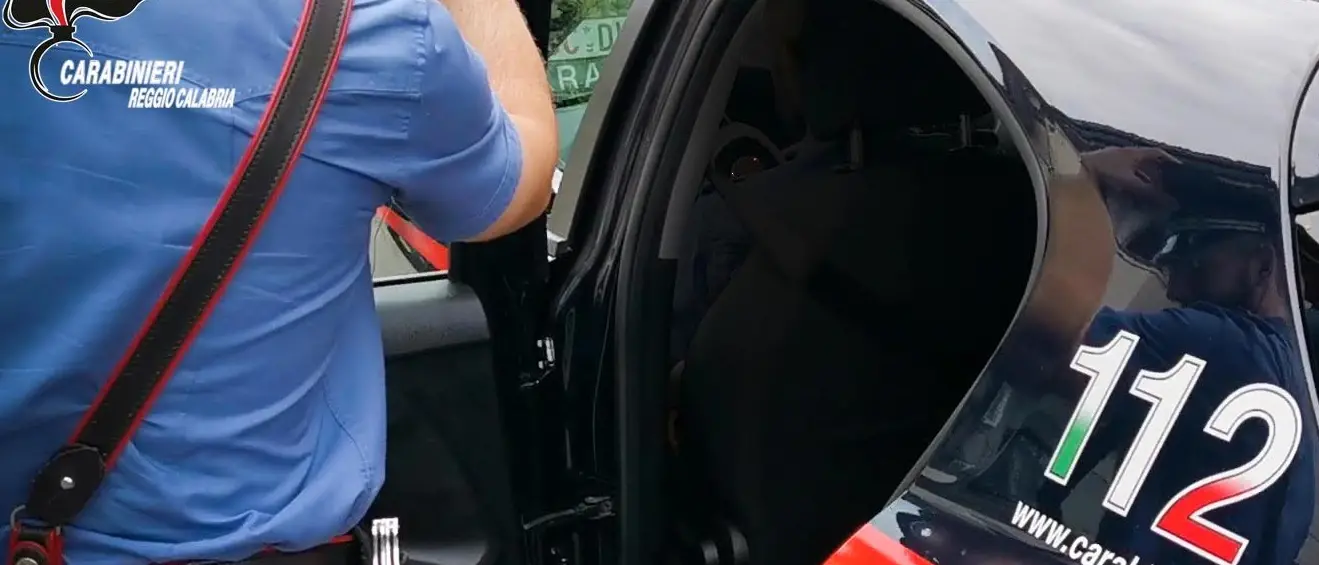 Gestione illecita di rifiuti e deposito edile abusivo, due denunce a Bagnara\n