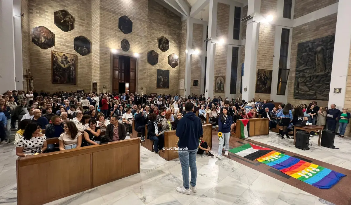 Da oggi cento piazze per Gaza, l’Usb annuncia la mobilitazione permanente. A Cosenza in 500 per la veglia di preghiera\u00A0\n
