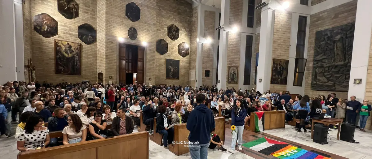 Da oggi cento piazze per Gaza, l’Usb annuncia la mobilitazione permanente. A Cosenza in 500 per la veglia di preghiera\u00A0\n