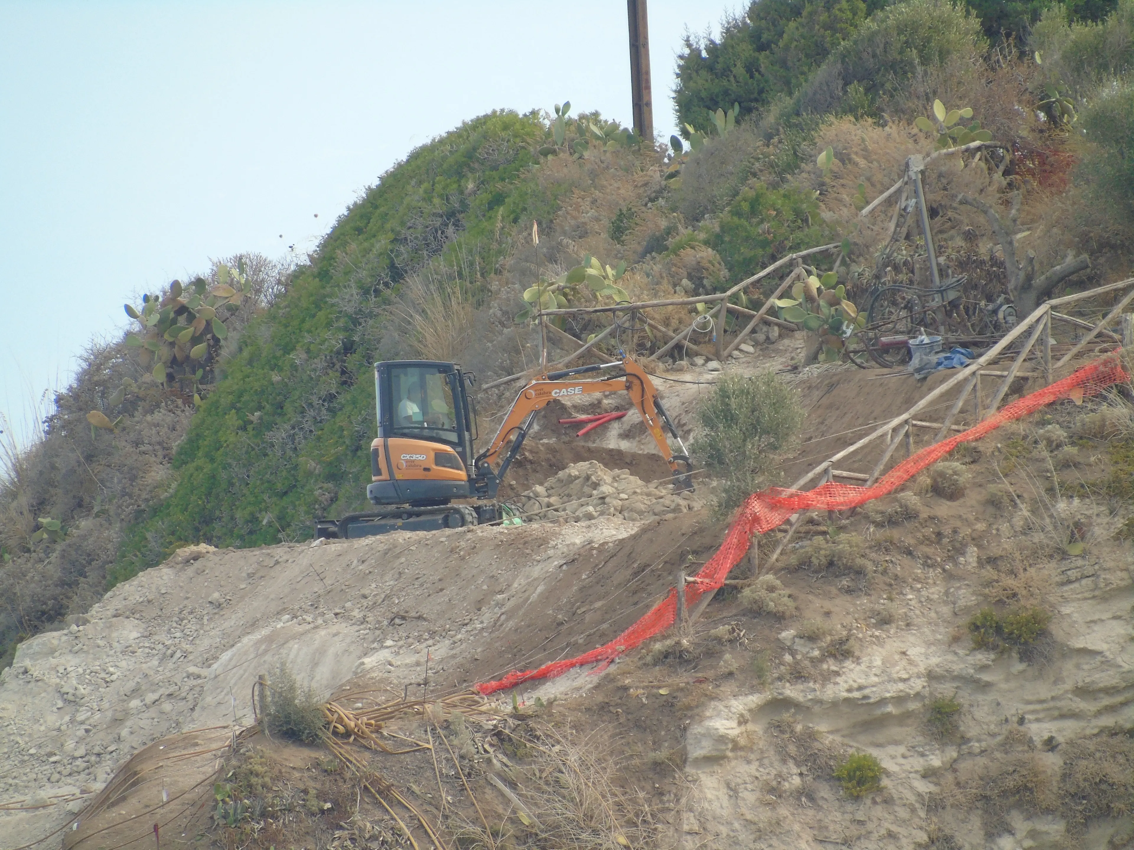 Tropea, in stand-by i lavori sulla rupe dell’Isola: nuove indagini tecniche in corso