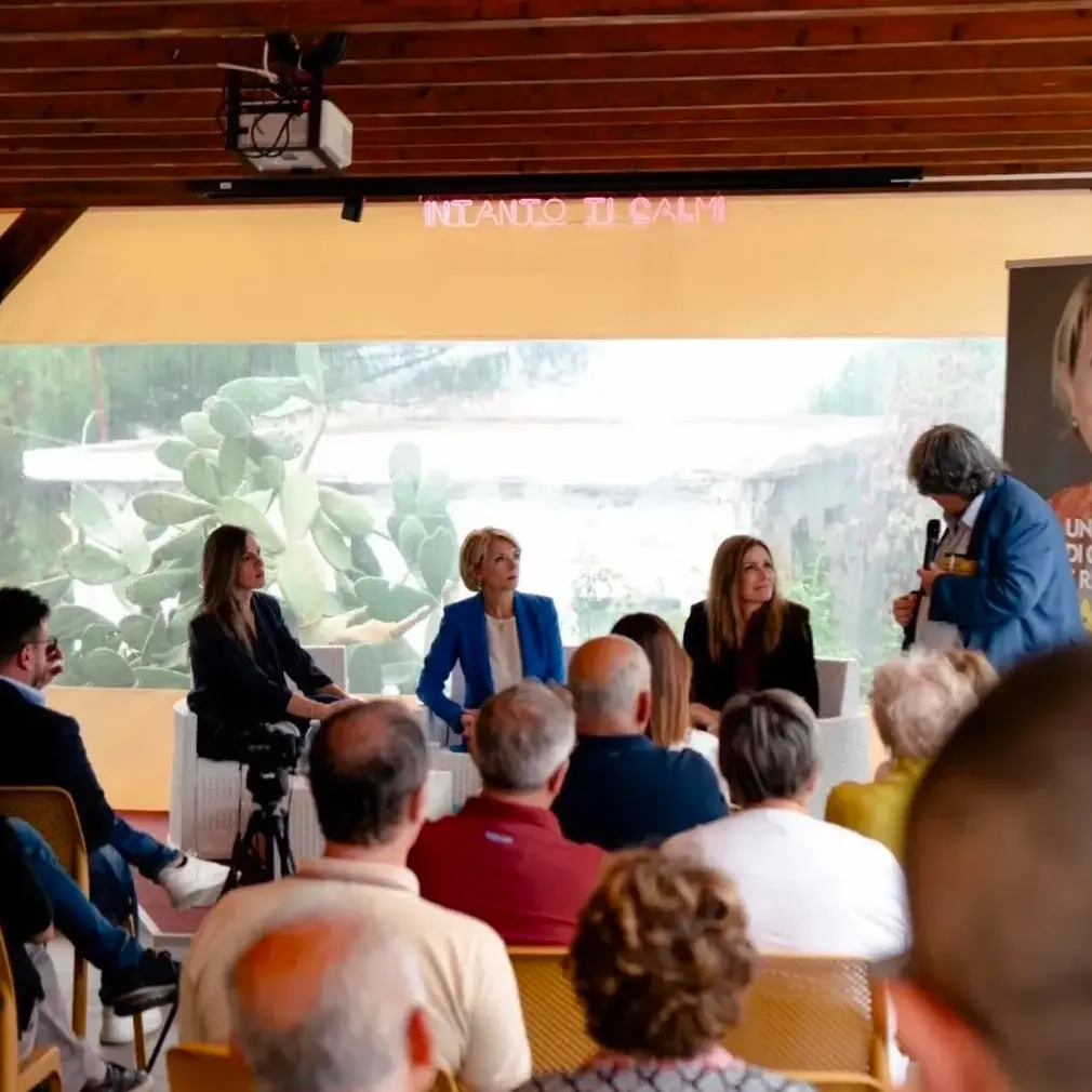 Il sottosegretario\u00A0Borgonzoni a Vibo per sostenere la candidata Limardo: «La cultura fondamentale in Calabria»\n