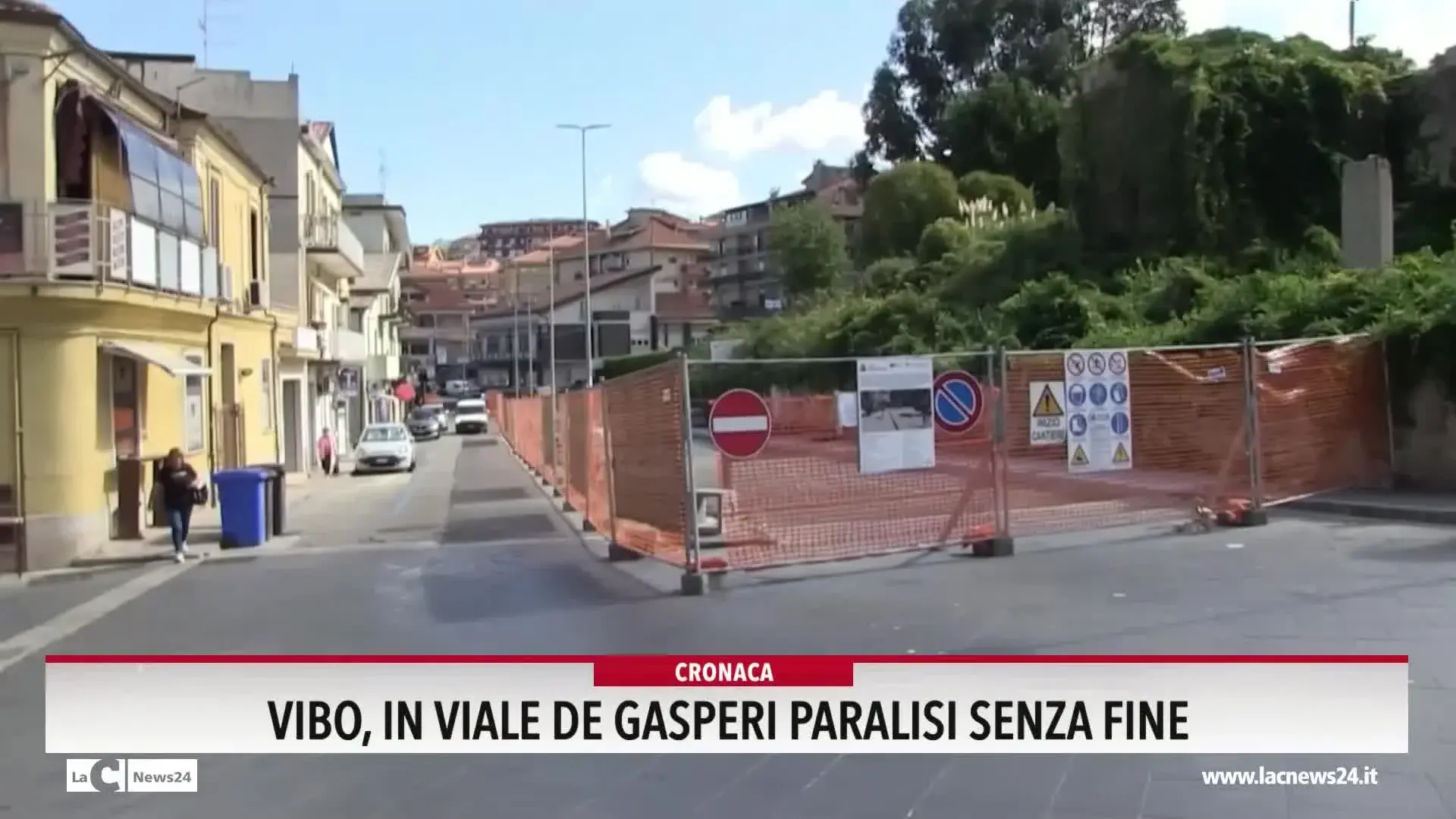 Vibo, in viale De Gasperi paralisi senza fine