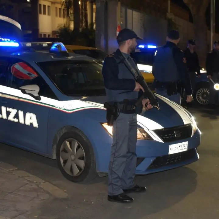 Violenza sessuale su un treno in partenza a Novara, arrestato a Crotone un 22enne\u00A0\n