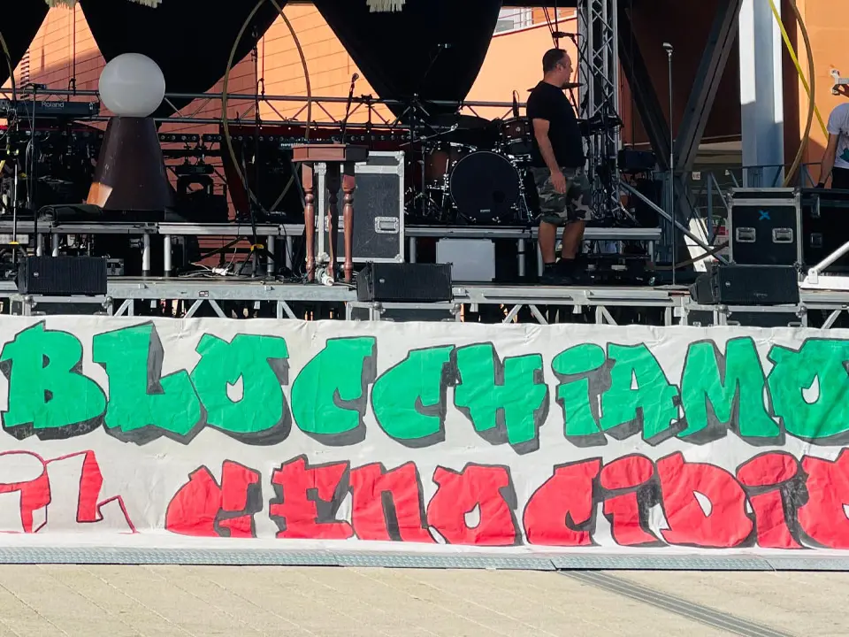 «Inaccettabile circolare dell’Atp di Cosenza che chiede alle scuole di segnalare azioni pro Palestina»