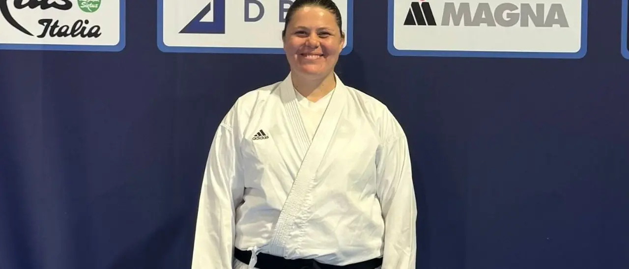 Karate, la vibonese Viola Zangara è la prima maestro donna in Calabria: il riconoscimento conseguito al Centro Olimpico Federale di Ostia Lido\n
