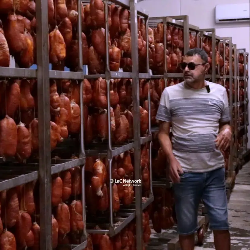 Il ritorno alla vita dopo l’esplosione, a LaC Storie la rinascita dell’imprenditore della ‘nduja Francesco Fiamingo