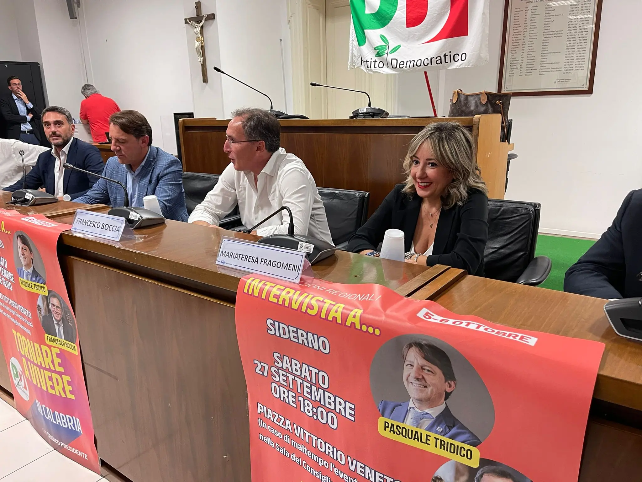Elezioni, Boccia a Siderno: «Occhiuto promette 500 euro? È un insulto alla Calabria»\n