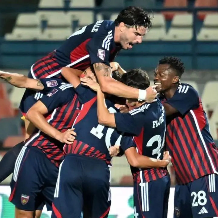 Siracusa-Cosenza (0-1): la splendida rete di Mazzocchi regala i tre punti\n