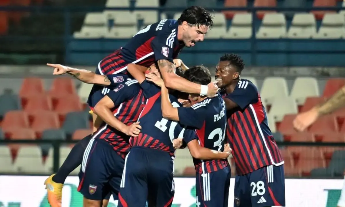 Siracusa-Cosenza (0-1): la splendida rete di Mazzocchi regala i tre punti\n