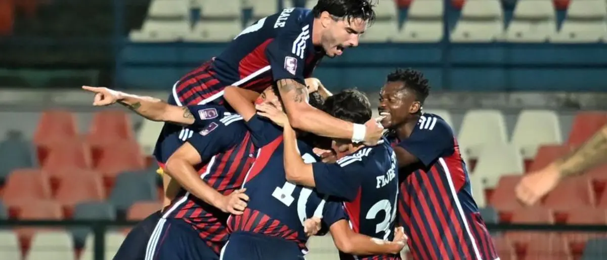 Siracusa-Cosenza (0-1): la splendida rete di Mazzocchi regala i tre punti\n