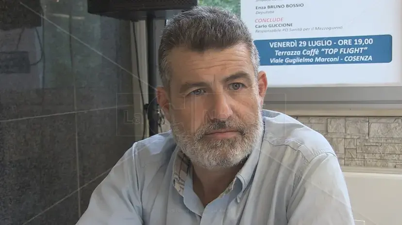 Sanità, Mazzuca: «Ci siamo giocati ospedali e case comunità. Un altro bel regalo di Occhiuto»\n