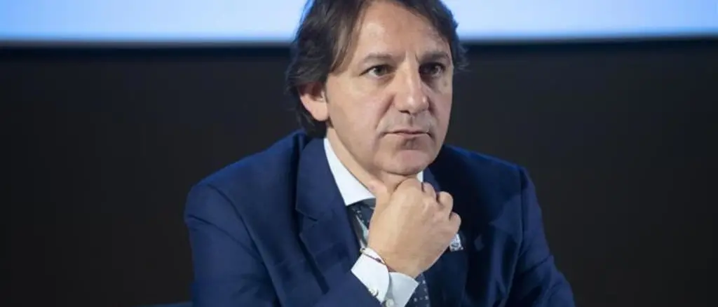 Straface punzecchia Tridico: «Altro che “Calabria terra mia”, non potrà neanche votarsi perché è residente a Roma»\u00A0\u00A0\n