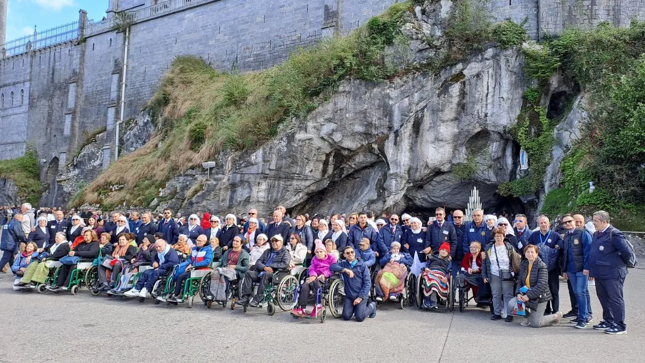 I partecipanti al pellegrinaggio a Lourdes dell\\'Unitalsi