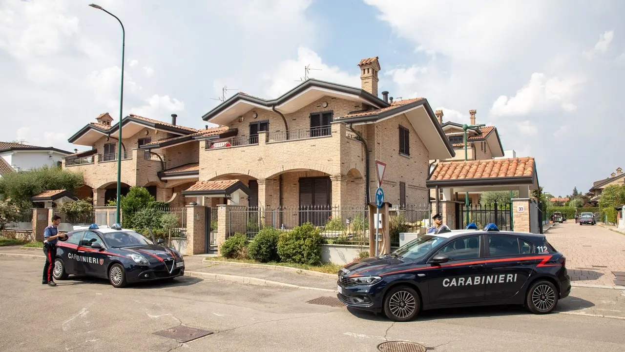 Sterminò la sua famiglia, i giudici sul 17enne di Paderno Dugnano: «Lucido e manipolatore, voleva raggiungere l’immortalità eliminando tutti»