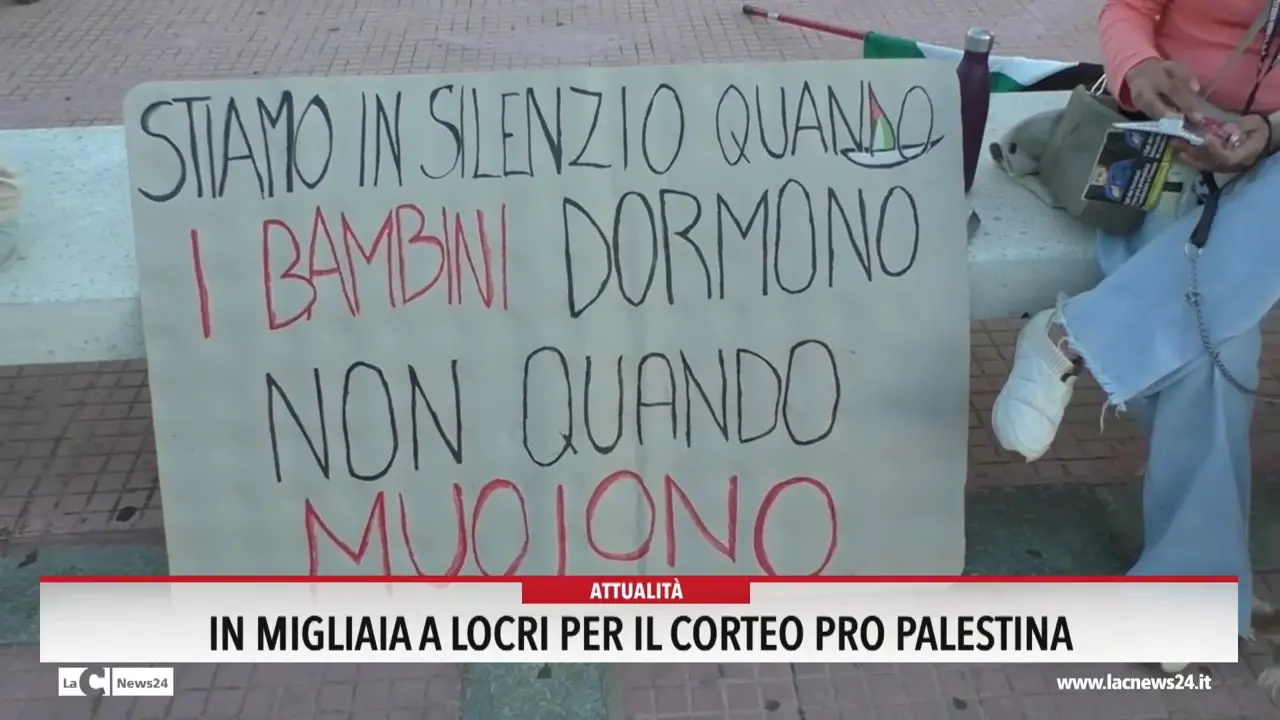 In migliaia a Locri per il corteo pro Palestina