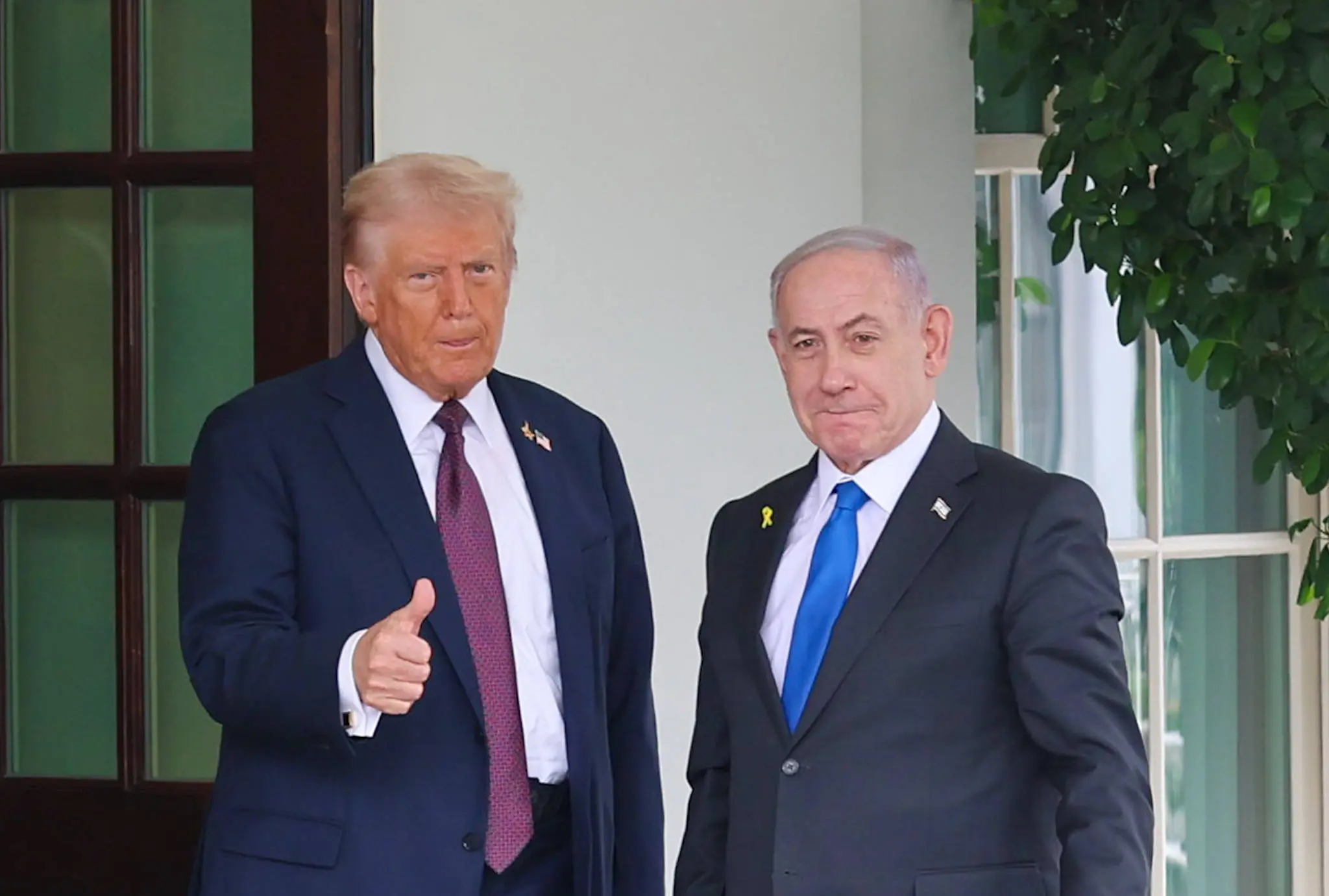 Il successo di Donald Trump: il suo piano per la pace\u00A0sostenuto dai più grandi Paesi musulmani e dal laburista Tony Blair\n