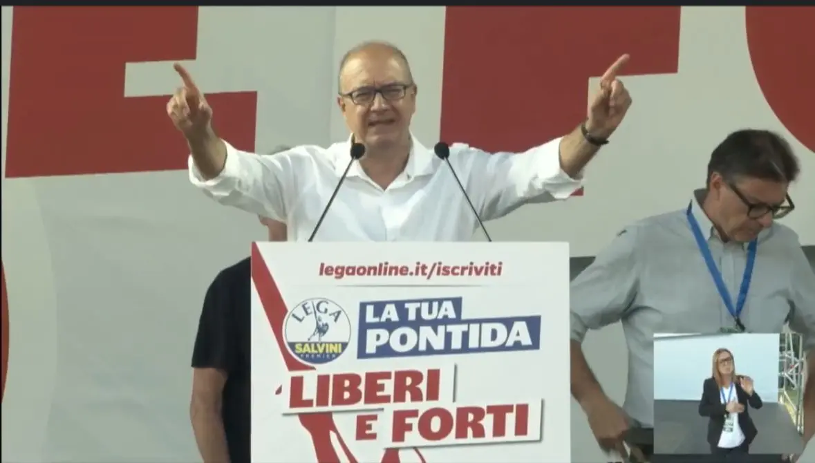 Tridico: «Vergogna il ministro leghista nelle scuole calabresi in campagna elettorale»