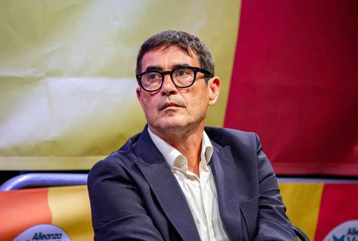 Regionali, Fratoianni a Catanzaro: «Tutto può cambiare. Centrodestra sicuro di vincere? Vedremo»\n