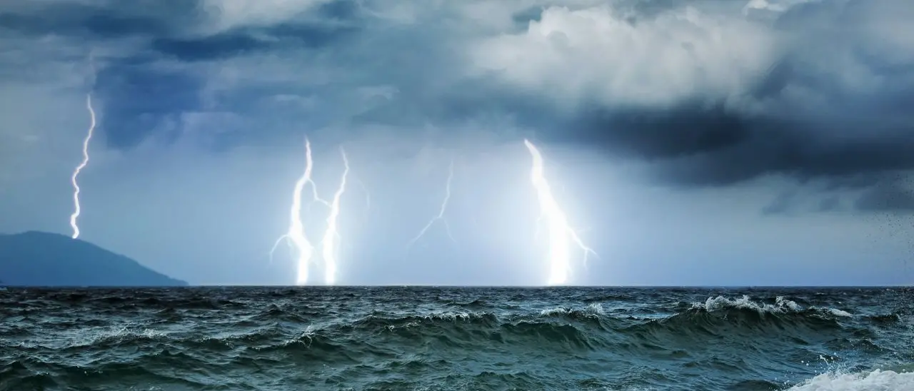 Arrivano freddo e temporali in Calabria\u00A0\n\ncon temperature al di sotto della media stagionale anche di 10 gradi: le previsioni\n