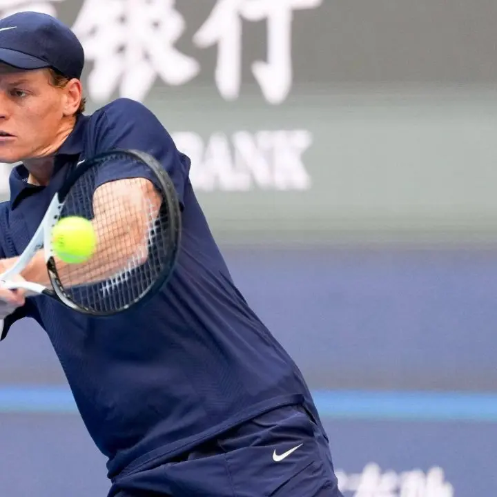 Tennis, Sinner torna sul trono di Pechino: battuto Tien in due set\n
