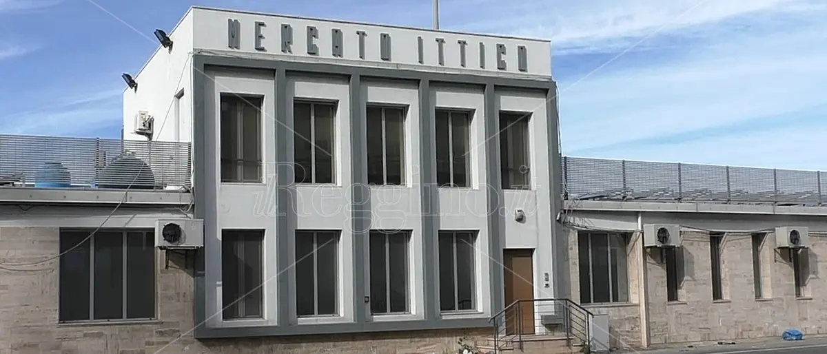 Mercato ittico a Reggio, c'è il bando per l'affidamento