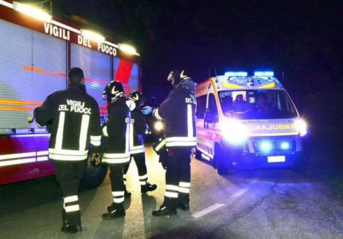Reggio, a Gallico un'abitazione in fiamme nella notte: in salvo due coniugi anziani