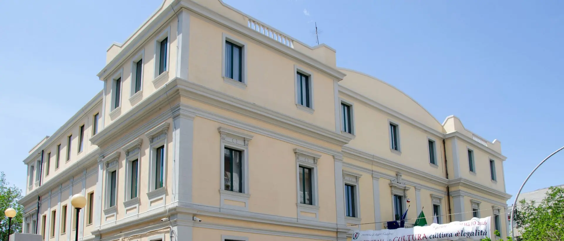 Reggio, \"Cultura di pace\": la Metrocity ricorda i bombardamenti del '43 che colpirono l'antico Brefotrofio