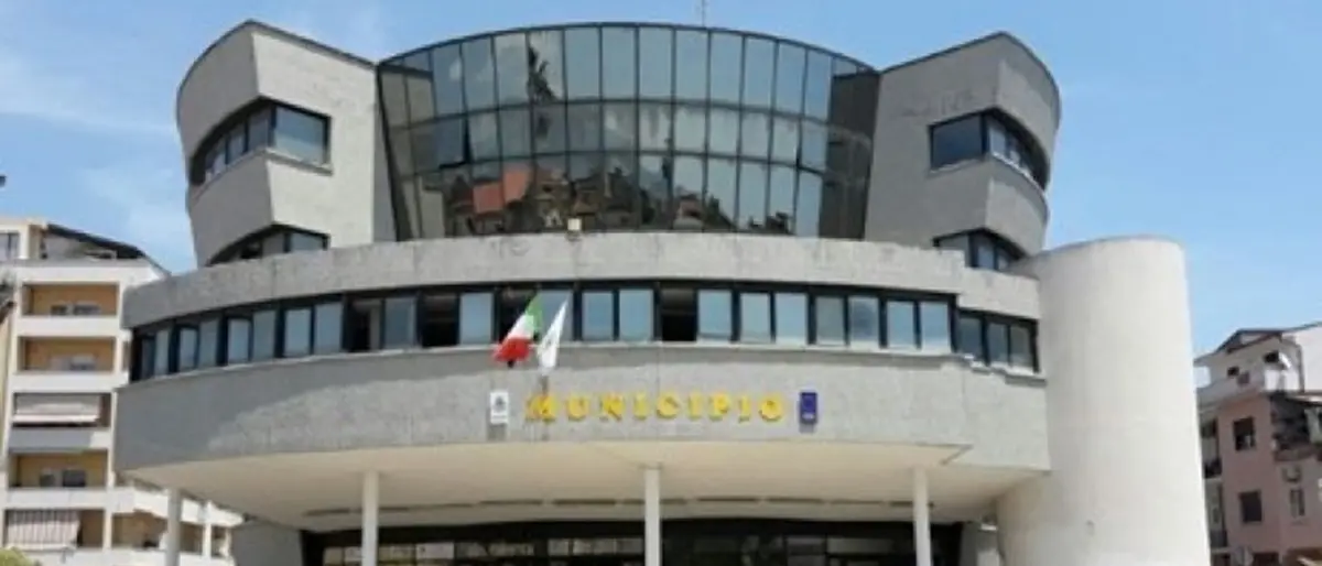 Lungomare di Bovalino: il mare lo distrusse, oggi si prova a ricostruire