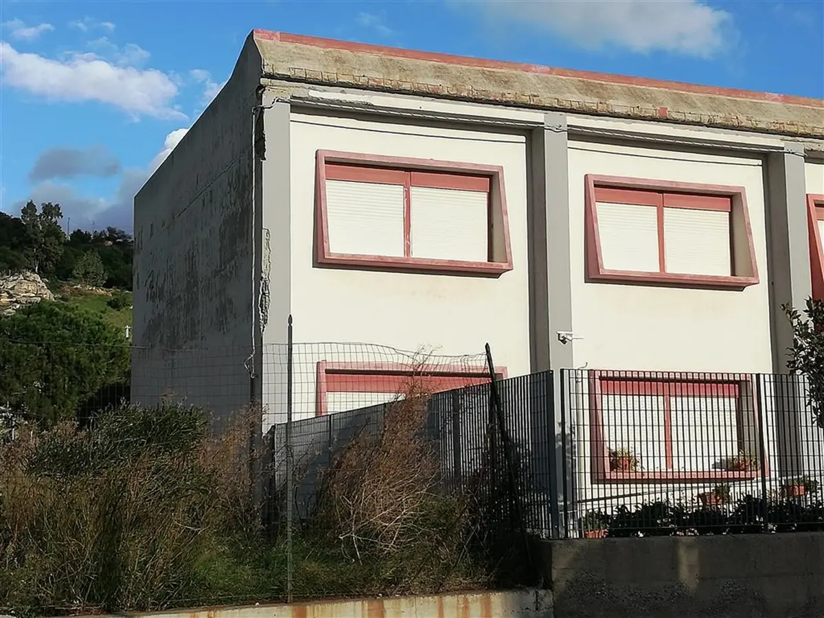 Scuole Motta San Giovanni, Ancadic: «A rischio la salute dei bambini»