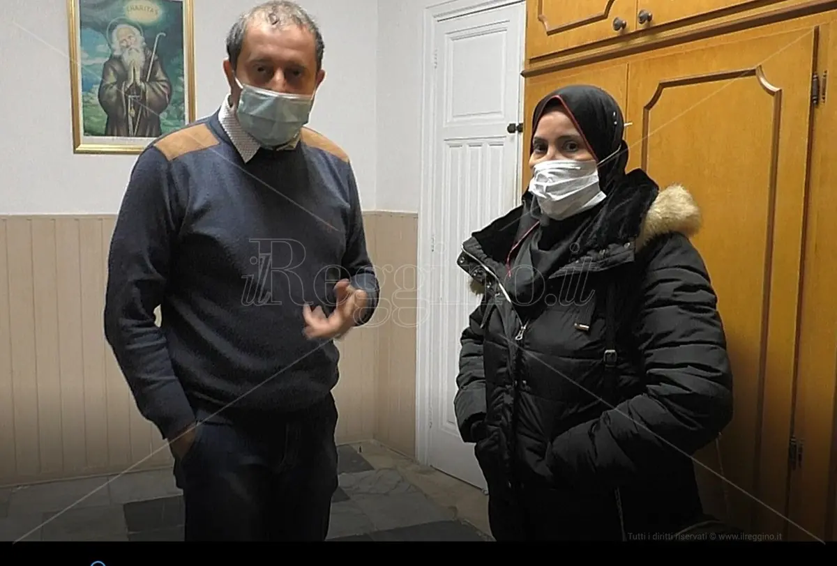 Senza mezzi di trasporto, due bambini non possono frequentare la scuola