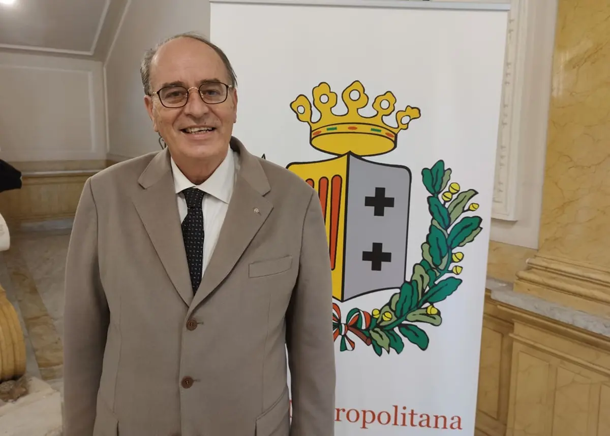 Collegio antiburocrazia, Minicuci presenta progetto al Comune: «Le mie idee per rivoluzionare l’Ente»