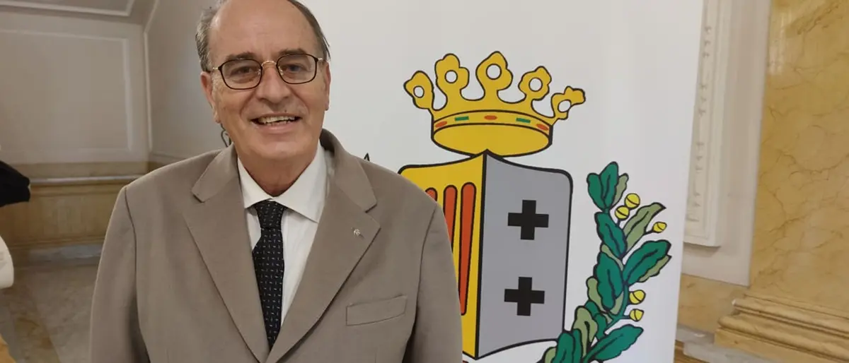 Collegio antiburocrazia, Minicuci presenta progetto al Comune: «Le mie idee per rivoluzionare l’Ente»