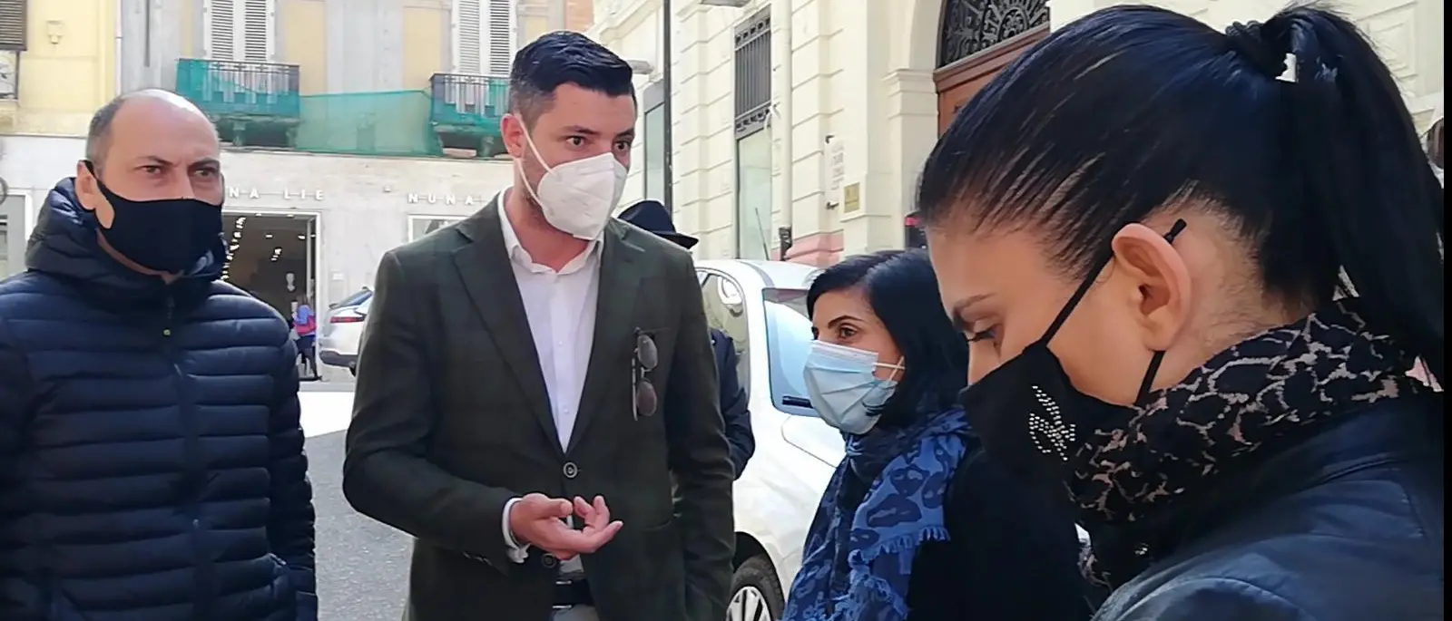 Reggio, la vicinanza del Comune alle famiglie de \"Il volo delle farfalle\"