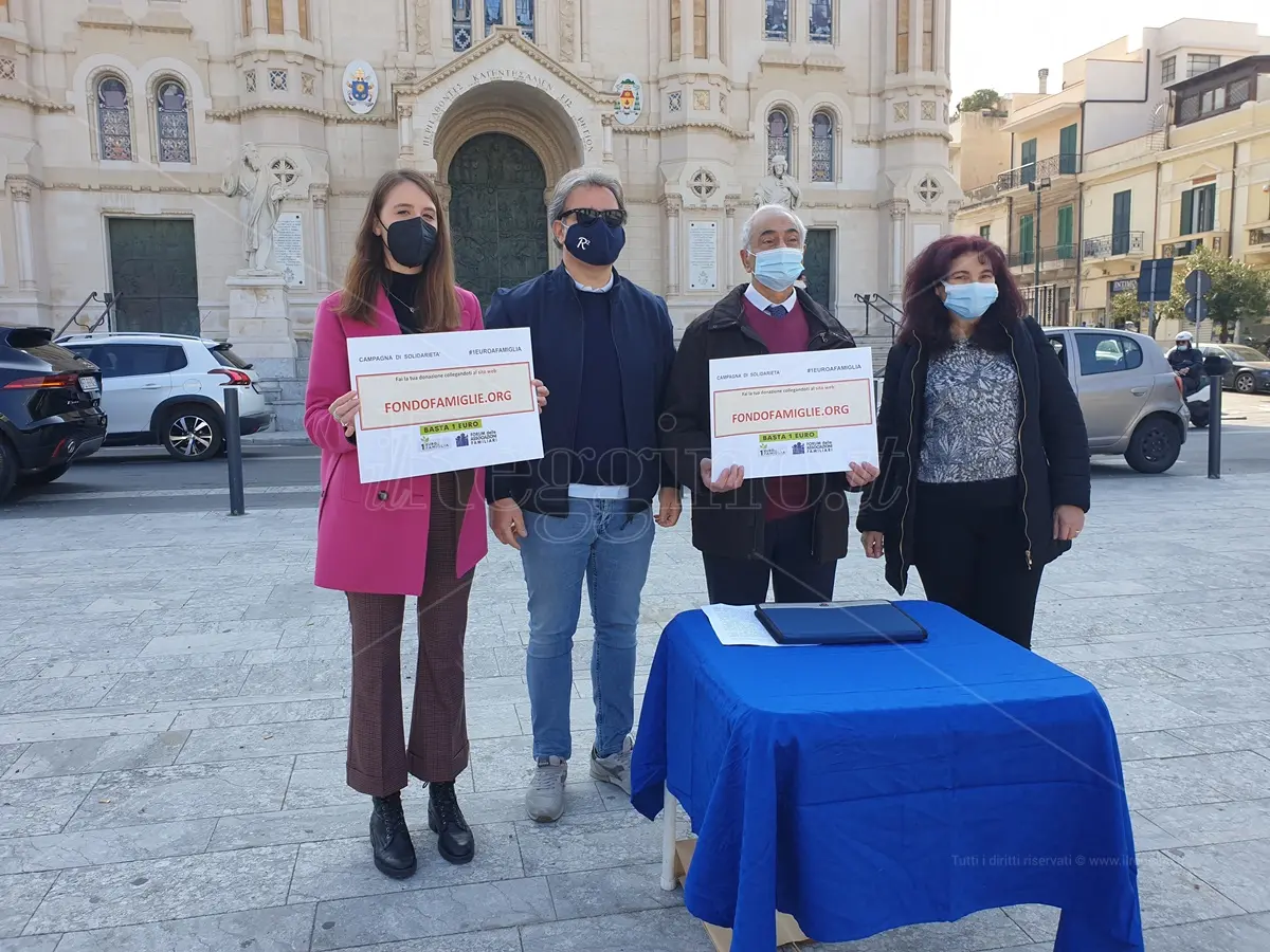 Reggio la campagna #1EUROAFAMIGLIA del Forum delle associazioni familiari