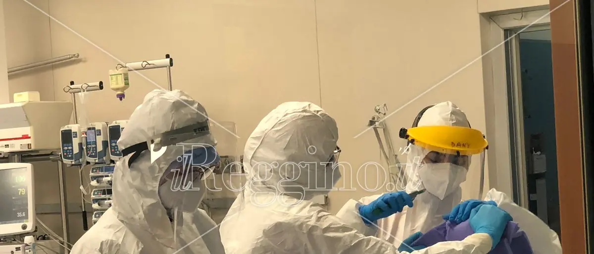 Coronavirus, ancora un morto a Reggio Calabria: sono 124 i nuovi positivi