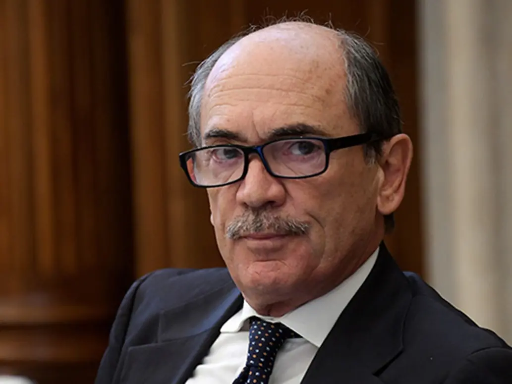 Dossieraggio, bufera sull'ex procuratore di Reggio. Il pm indagato: «De Raho sapeva tutto»