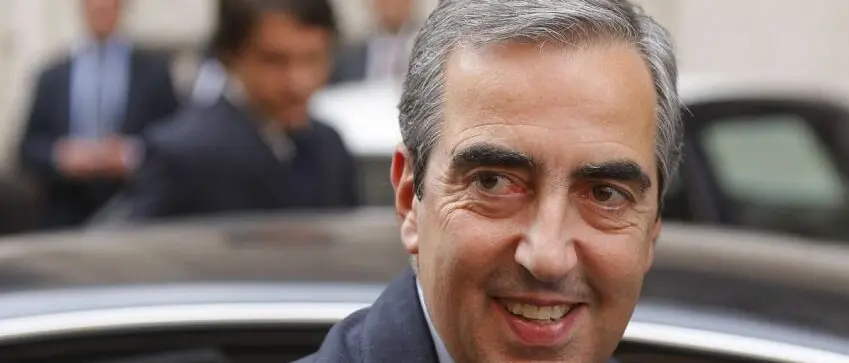 Gasparri attacca il Consiglio comunale di Riace: «Assurdo bocciare la decadenza del sindaco Lucano»