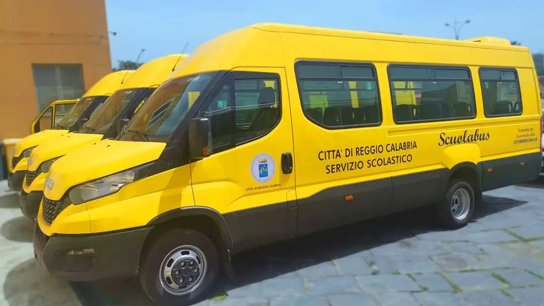Reggio, al via da oggi le iscrizioni al servizio scuolabus