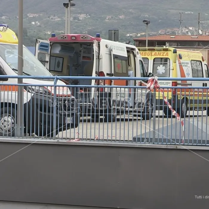 Cosenza, da ieri il 118 lavora con personale misto. Guccione: «Si rischia la paralisi»\n
