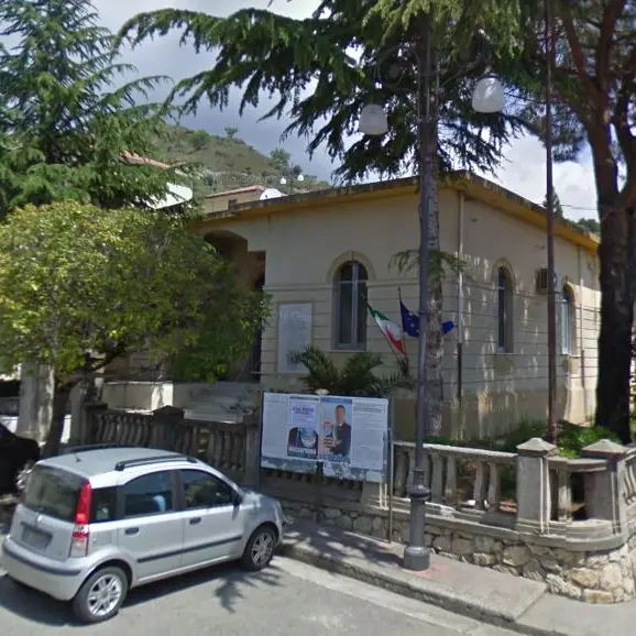 Auto incendiata a San Giovanni di Gerace, solidarietà di Falcomatà e Metrocity a Pino Vumbaca