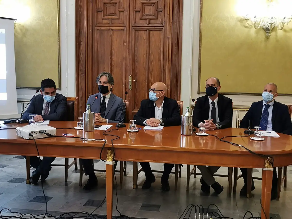 Reggio Calabria, al via il corso di sostegno psicologico per gli agenti della Polizia municipale