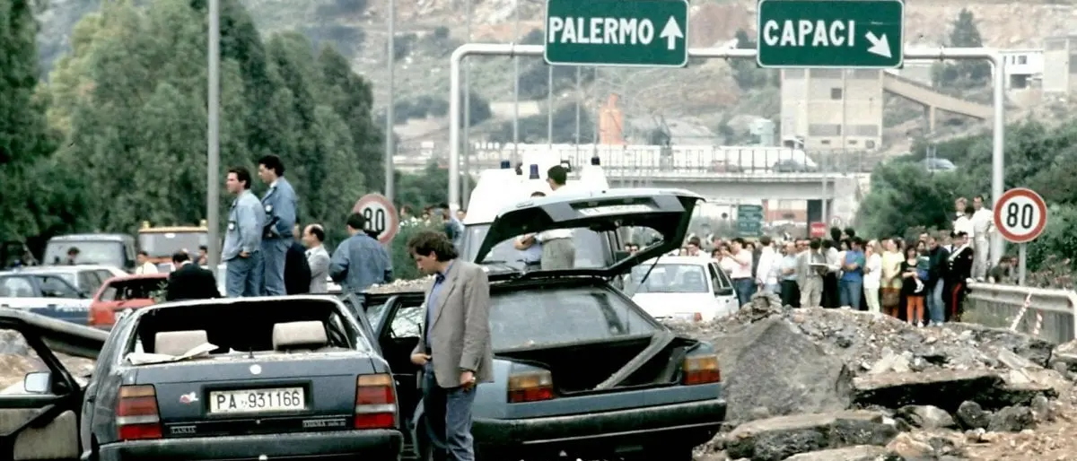 Strage di Capaci, i giovani reggini ricordano Falcone con i carabinieri: «La lotta non è conclusa»