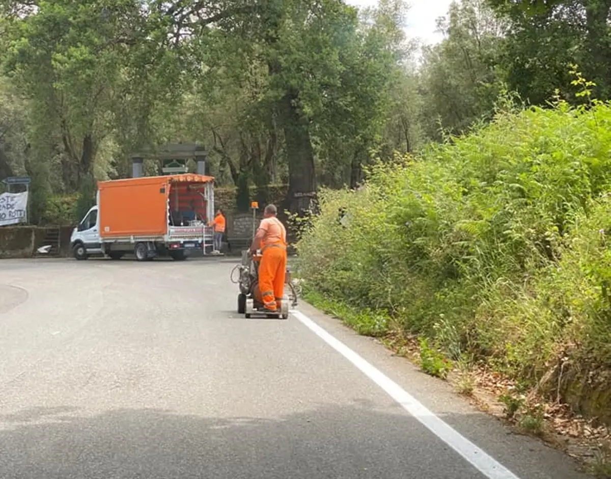 Oppido, intervento sulle strade provinciali. Tra Amministrazione e “Ci siamo rotti” è ancora polemica