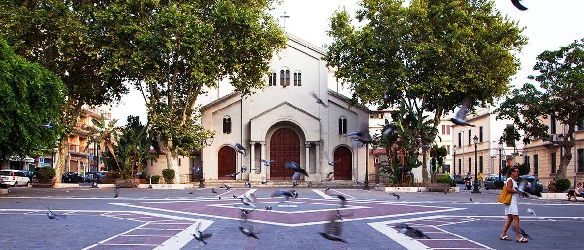 Reggio, comitato piazza Sant'Agostino: «Uno spazio di socialità ormai divenuto luogo insicuro»